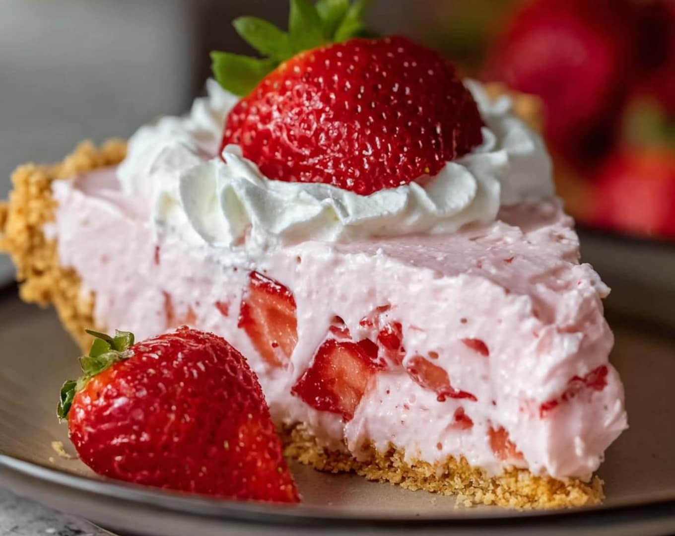 Fresh Strawberry Cream Pie